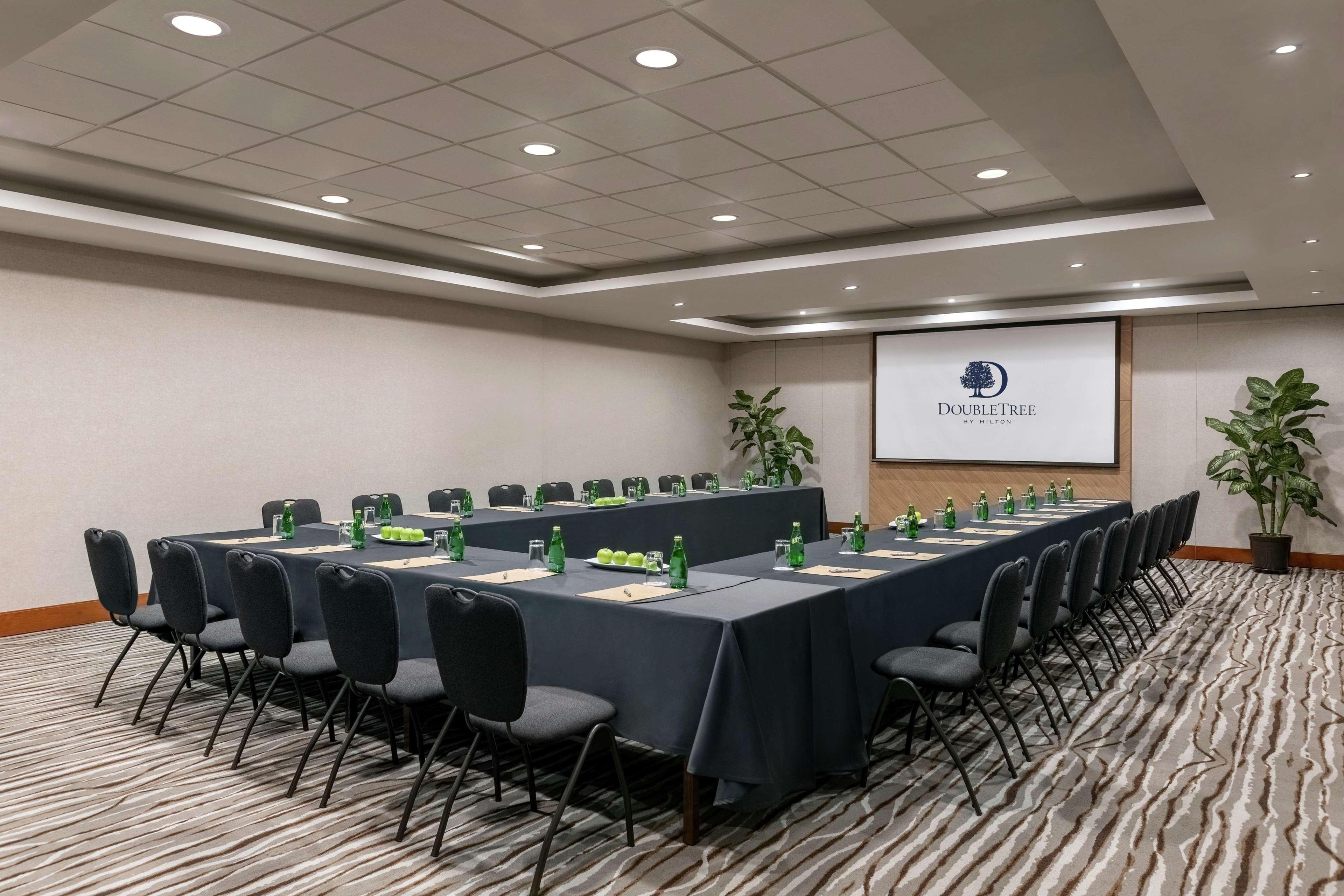 Doubletree By Hilton Lima Miraflores El Pardo Bagian luar foto