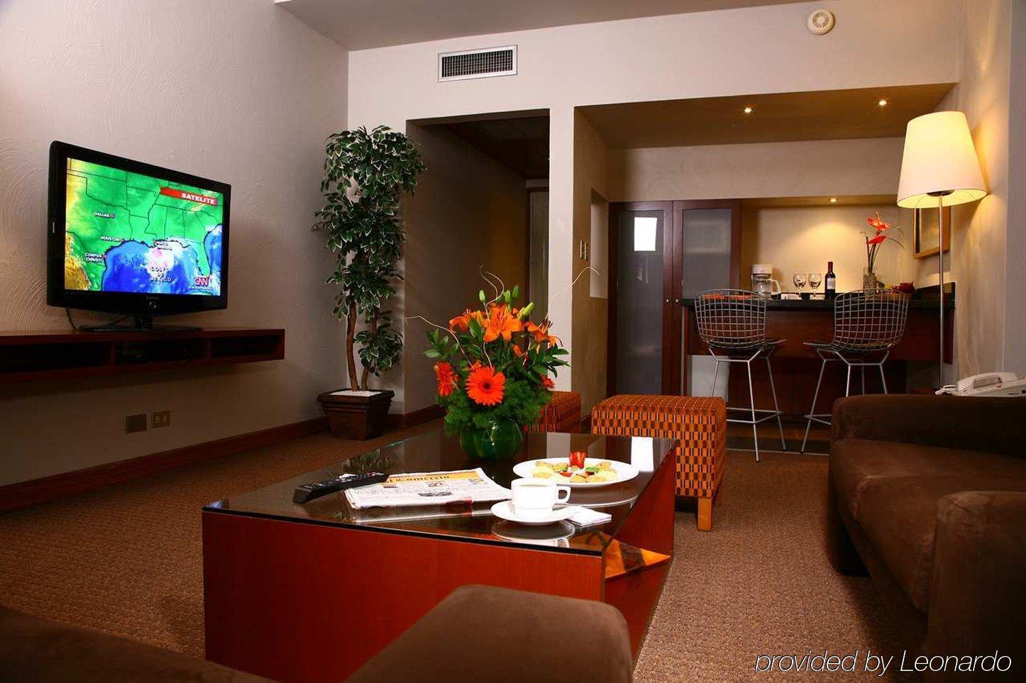 Doubletree By Hilton Lima Miraflores El Pardo Restoran foto